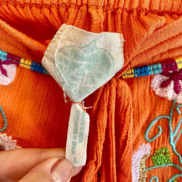 Z&L Europe beach boho shorts M orange embroidered - Picture 8 of 8